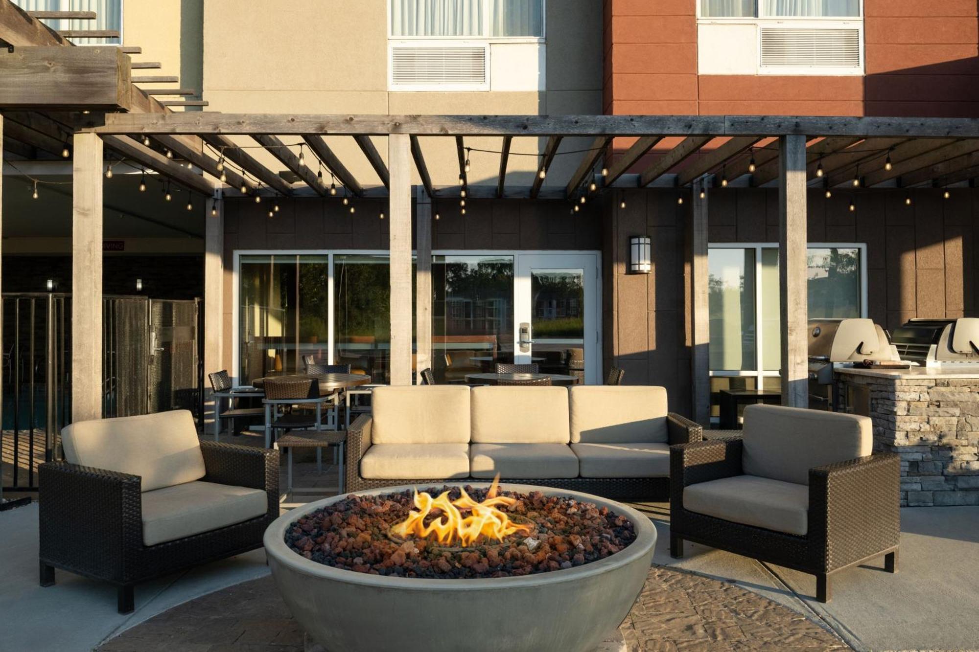 Towneplace Suites By Marriott Lafayette South Exterior foto